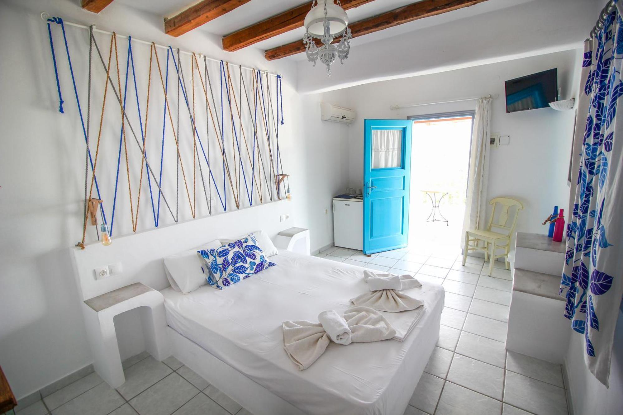 Camares Hotell Alopronia Eksteriør bilde