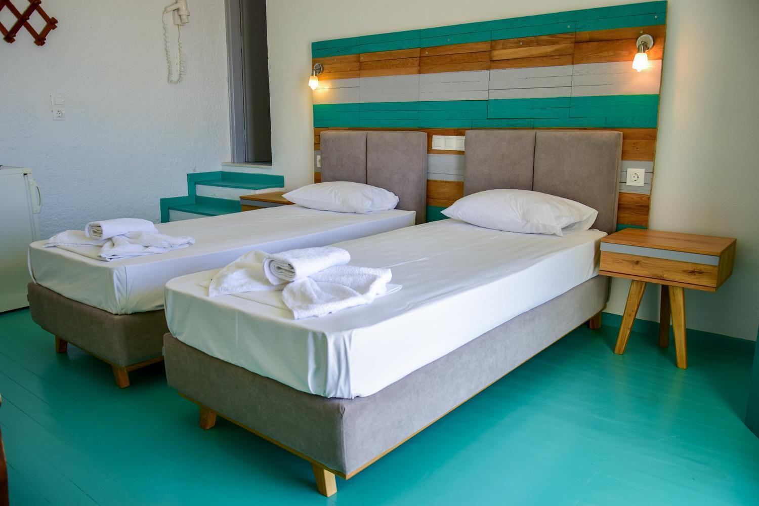 Camares Hotell Alopronia Eksteriør bilde