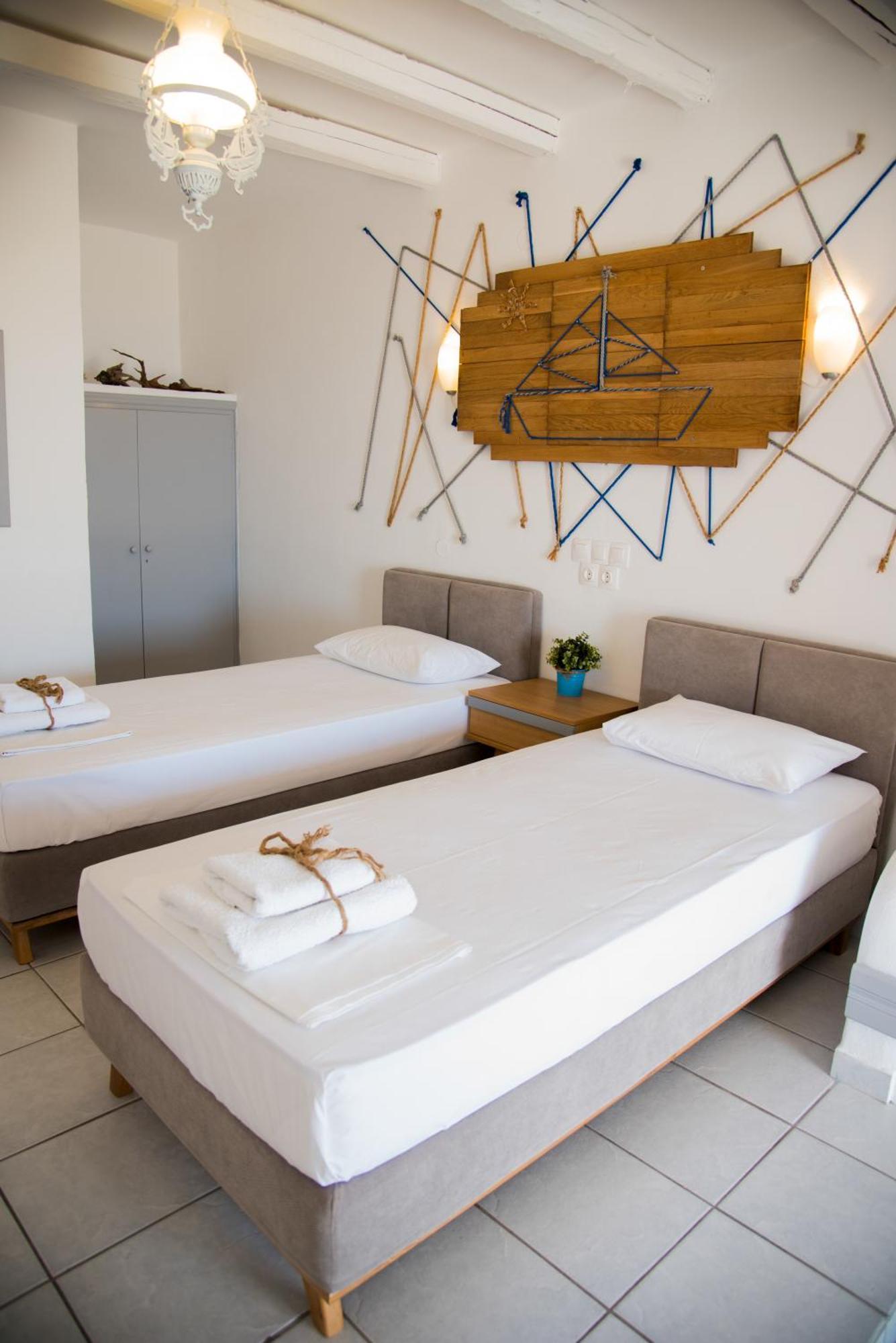 Camares Hotell Alopronia Eksteriør bilde