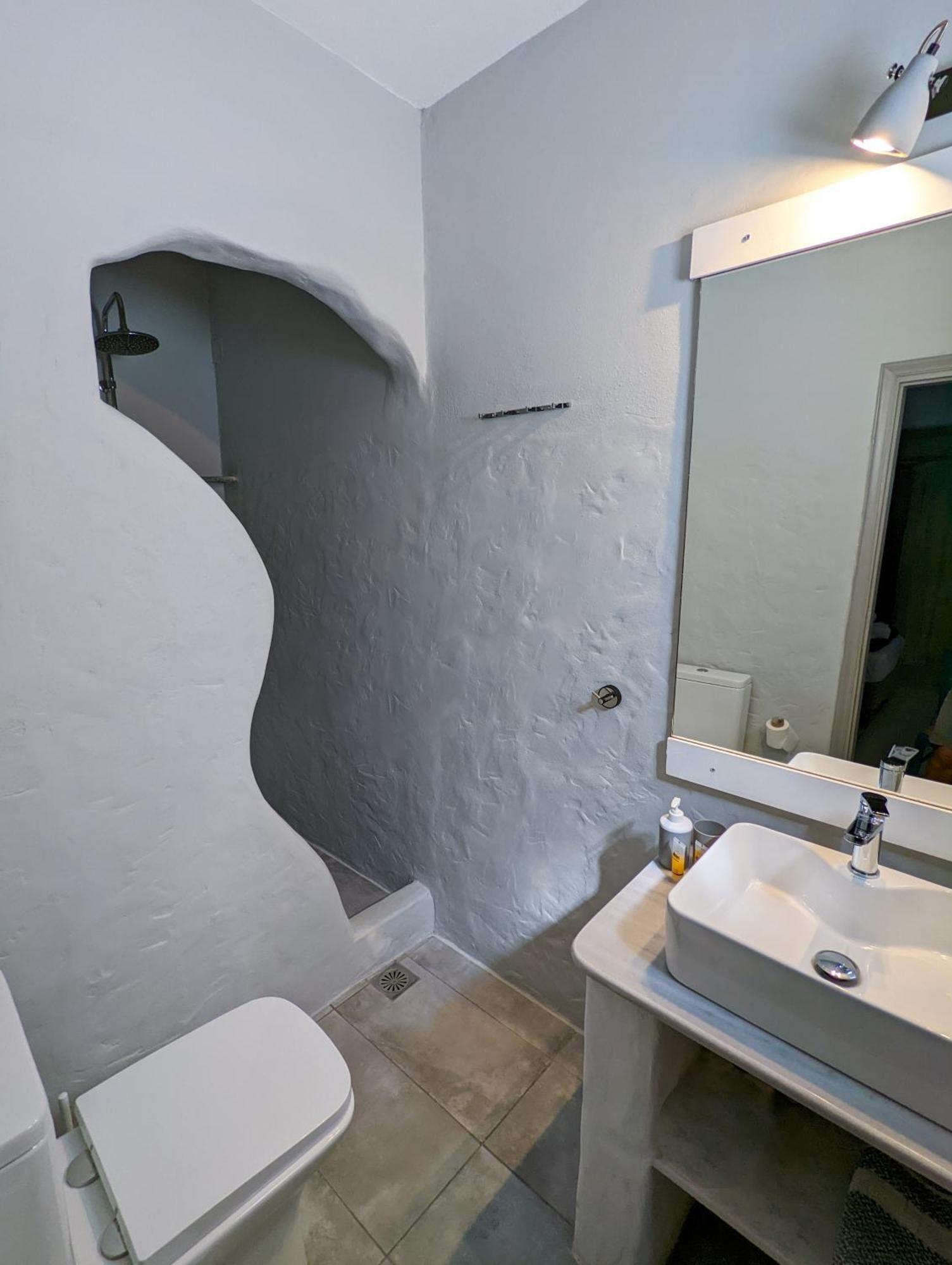 Camares Hotell Alopronia Eksteriør bilde